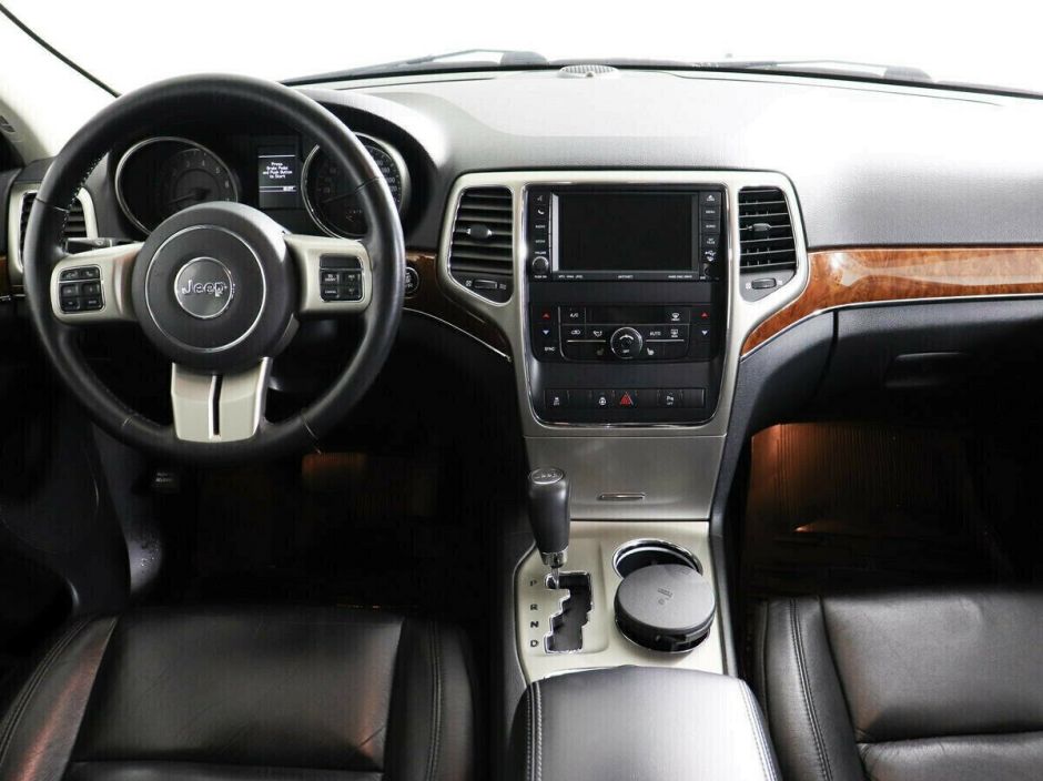 Jeep Grand Cherokee 3.6 АКПП, 2012, 137 000 км фото 11