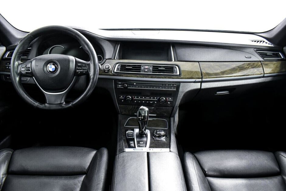 BMW 7 серии 3.0 АКПП, 2012, 145 000 км фото 9