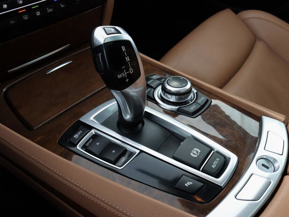 BMW 7 серии 4.4 АКПП, 2010, 165 000 км фото 12
