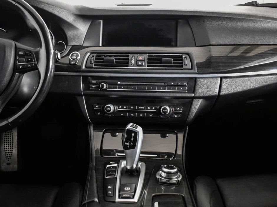 BMW 5 серии 3.0 АКПП, 2013, 133 000 км фото 6