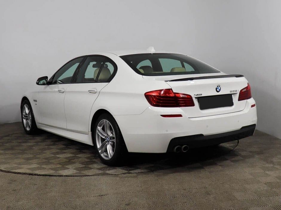 BMW 5 серии 2.0 АКПП, 2014, 111 000 км фото 4