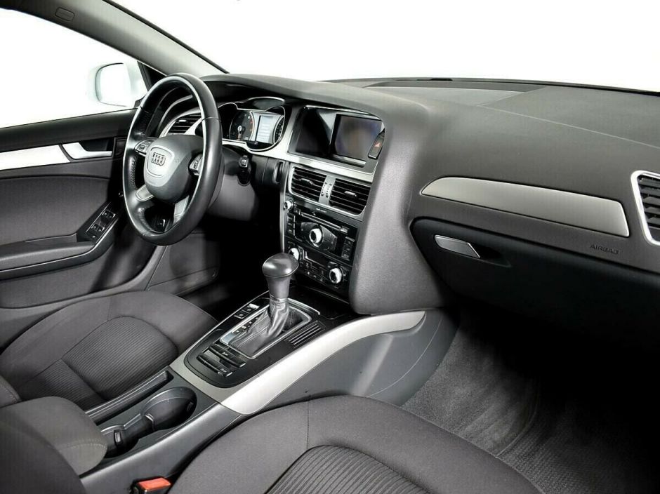 Audi A4 1.8 CVT, 2015, 97 000 км фото 5