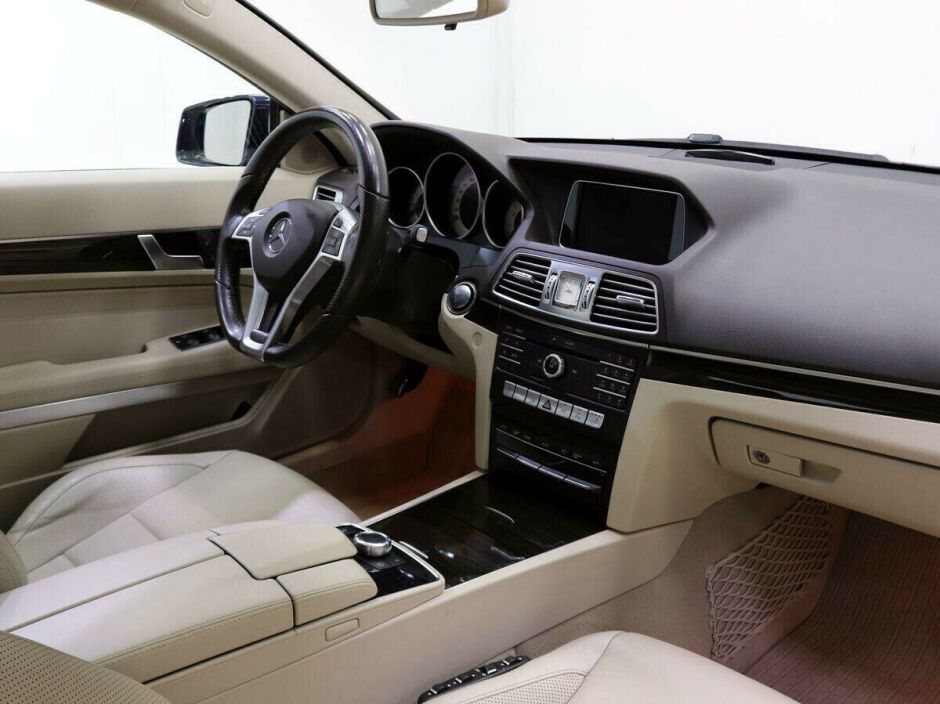 Mercedes-Benz E-Класс 2.0 АКПП, 2016, 89 000 км фото 5