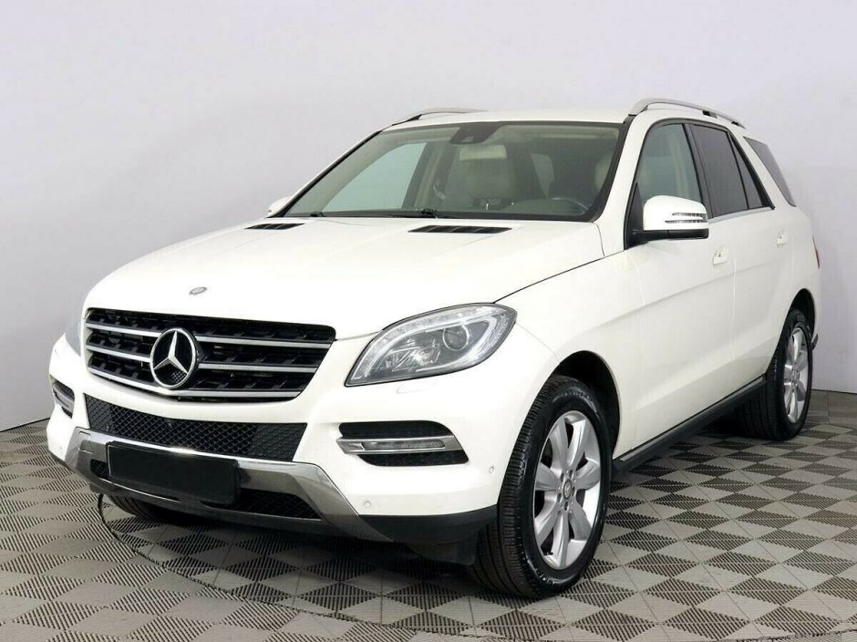 Mercedes-Benz M-Класс 3.0 АКПП, 2013, 123 000 км фото 1
