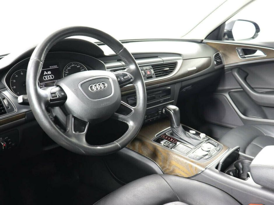 Audi A6 3.0 РКПП, 2015, 105 000 км фото 5