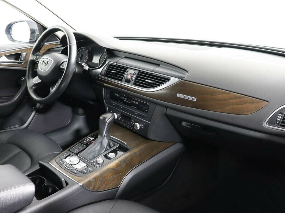 Audi A6 3.0 РКПП, 2015, 105 000 км фото 7
