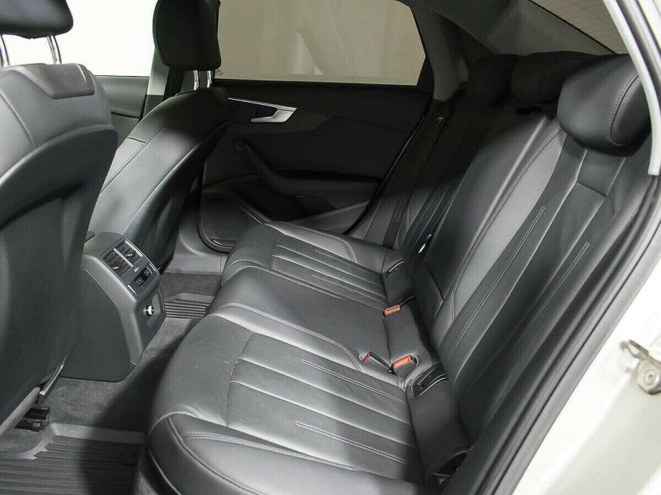 Audi A4 2.0 РКПП, 2016, 95 000 км фото 6