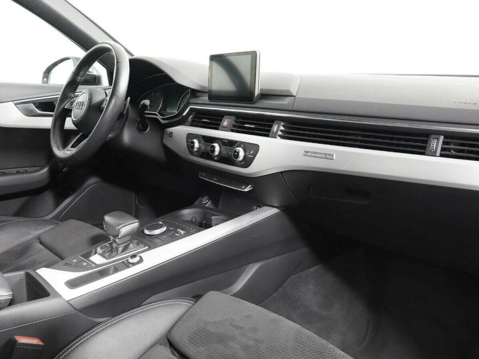 Audi A4 2.0 РКПП, 2017, 73 000 км фото 9