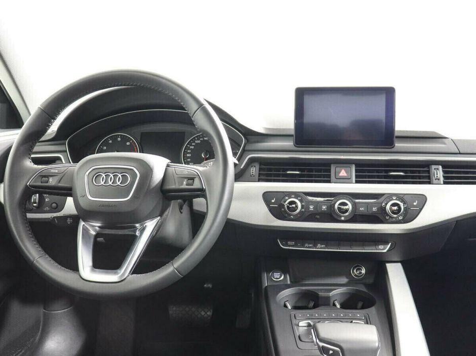Audi A4 2.0 РКПП, 2018, 73 000 км фото 8