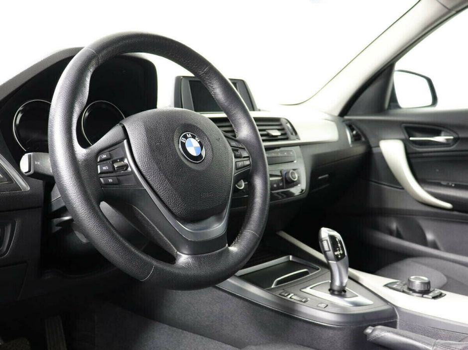 BMW 1 серии 1.5 АКПП, 2018, 67 000 км фото 9