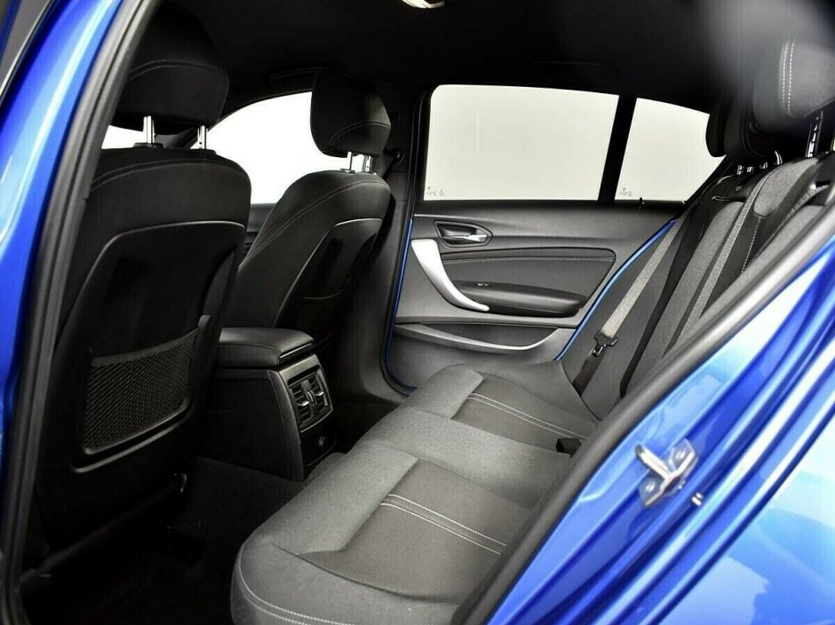 BMW 1 серии 1.5 АКПП, 2019, 53 000 км фото 5
