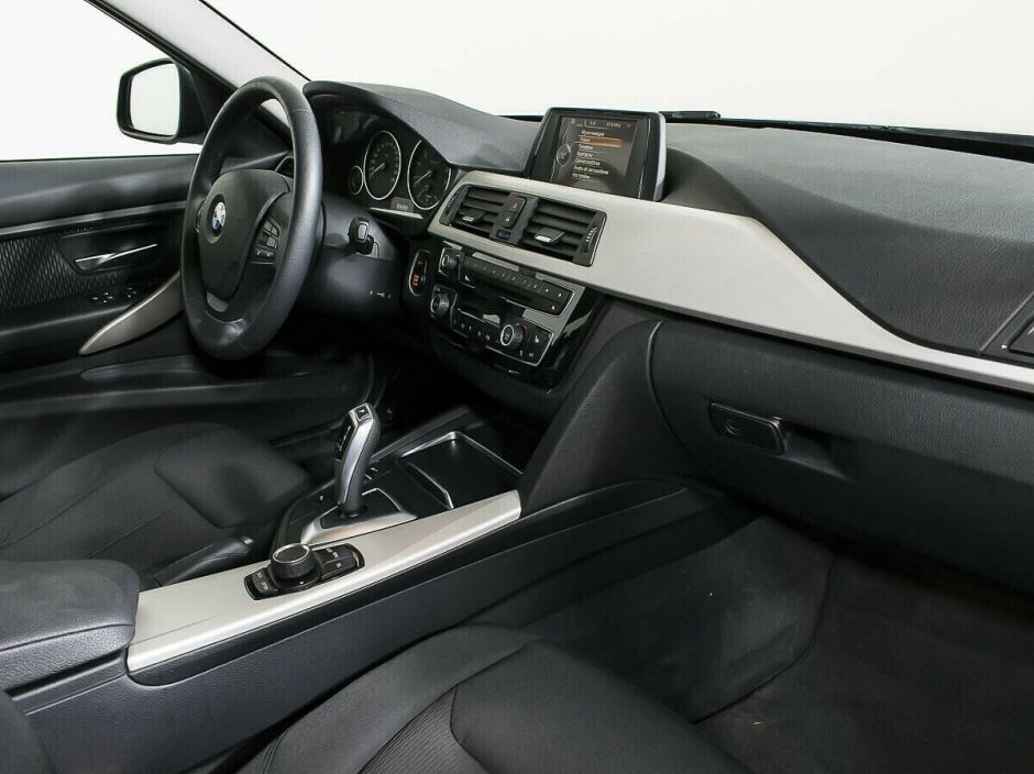 BMW 3 серии 1.5 АКПП, 2016, 89 000 км фото 11