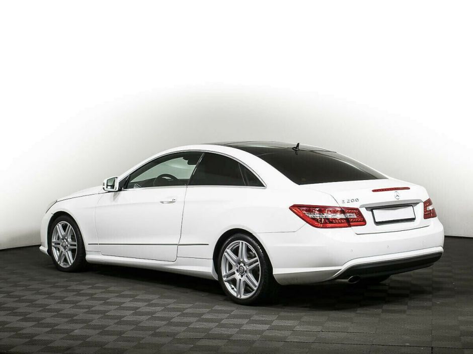 Mercedes-Benz E-Класс 1.8 АКПП, 2011, 152 000 км фото 3