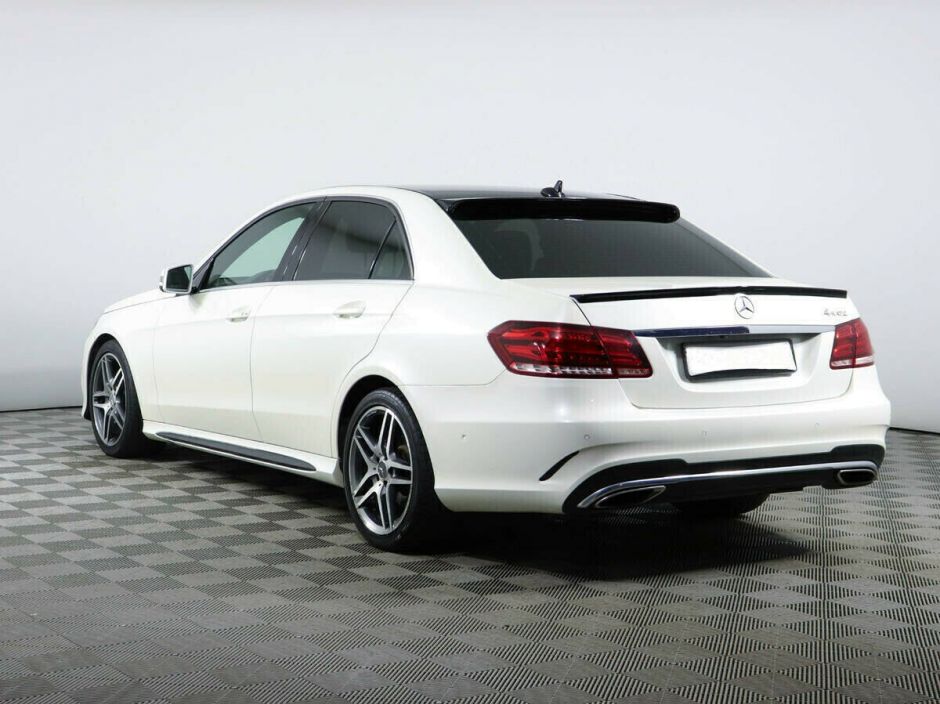 Mercedes-Benz E-Класс 3.5 АКПП, 2015, 103 000 км фото 4