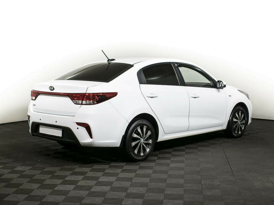 Kia Rio 1.6 АКПП, 2018, 63 000 км фото 2