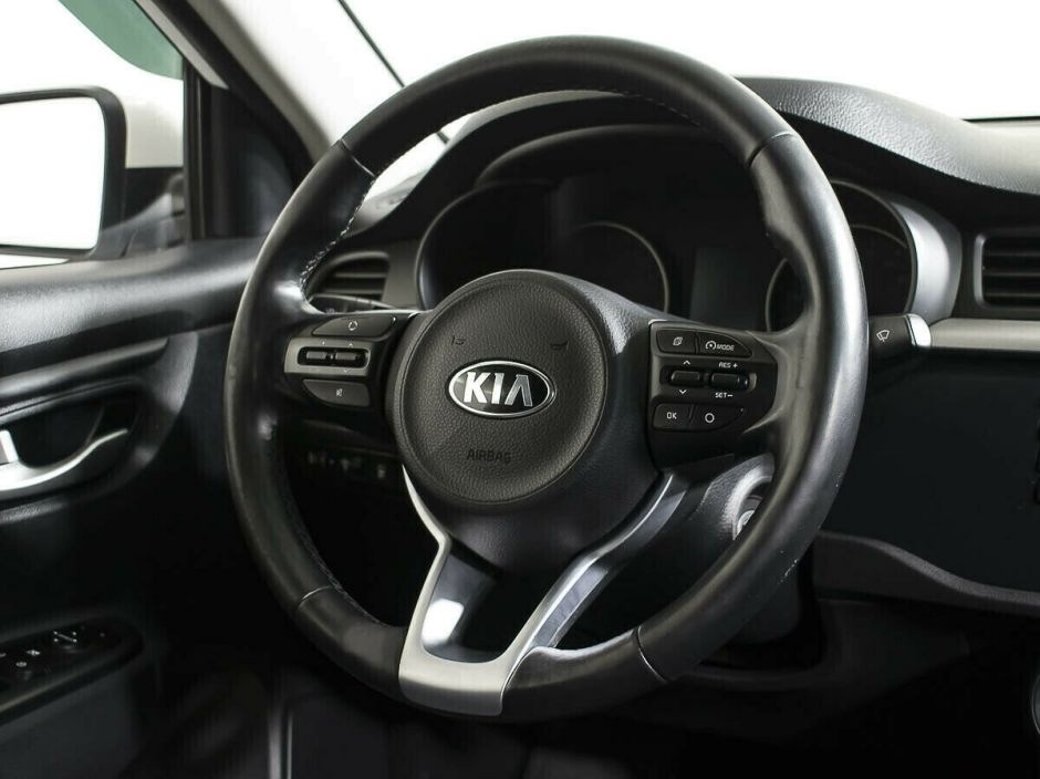 Kia Rio 1.6 АКПП, 2018, 63 000 км фото 7