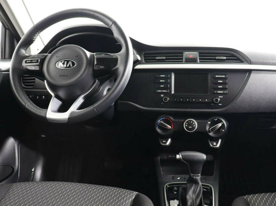 Kia Rio 1.6 АКПП, 2018, 60 000 км фото 9