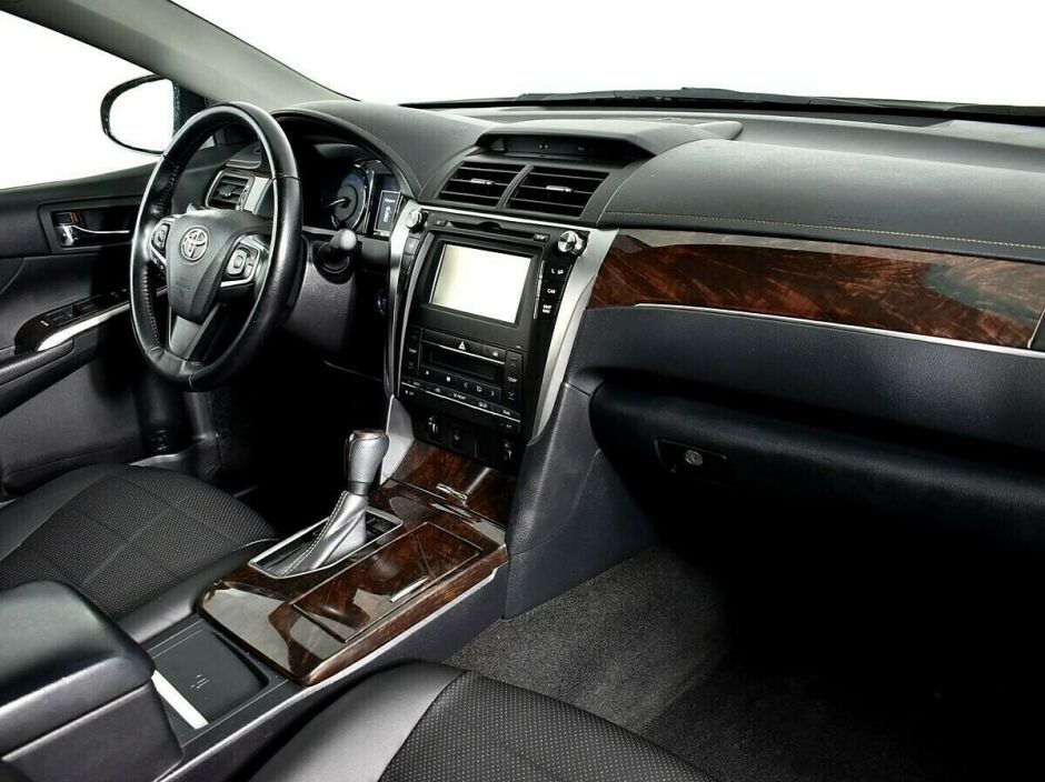 Toyota Camry 2.5 АКПП, 2017, 85 000 км фото 6