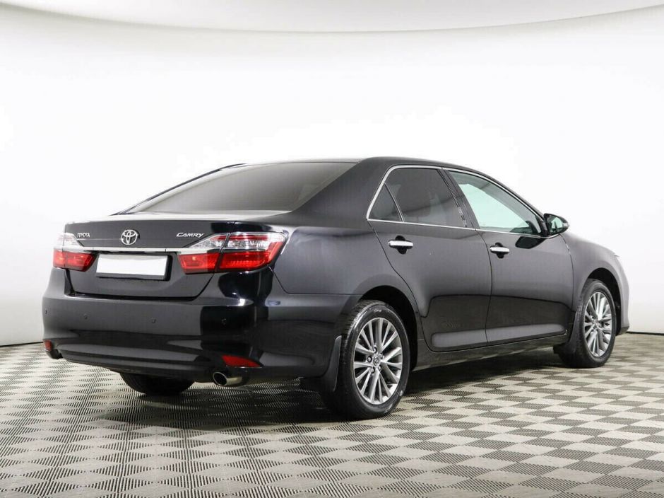 Toyota Camry 2.5 АКПП, 2017, 75 000 км фото 2