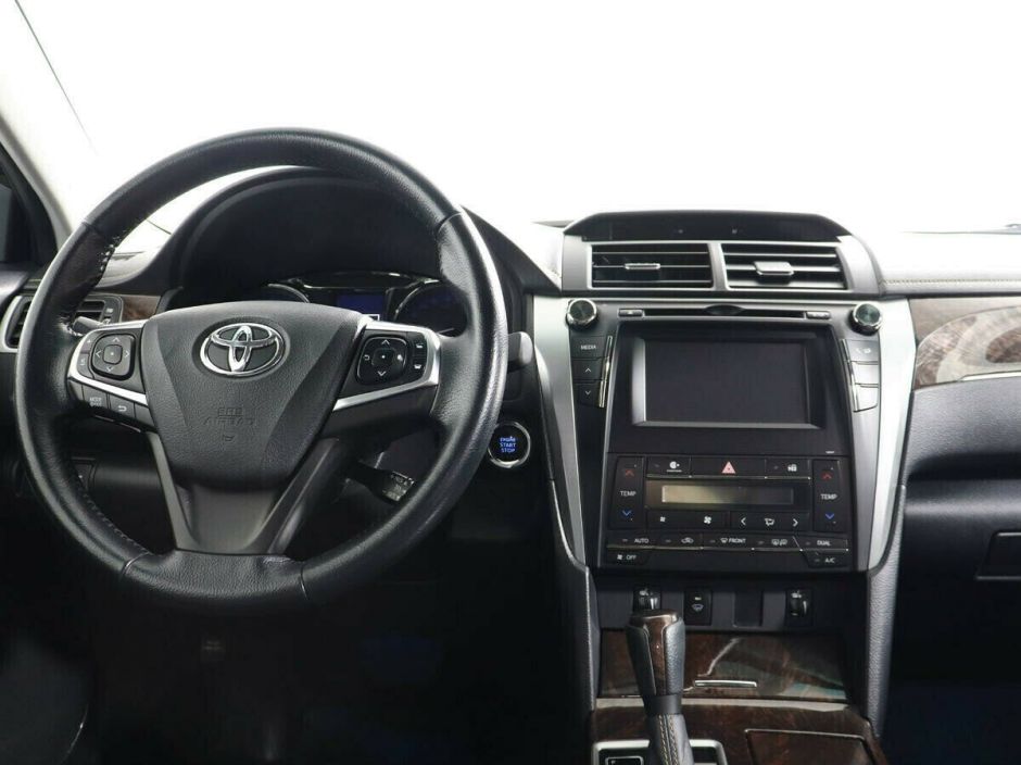 Toyota Camry 2.5 АКПП, 2017, 75 000 км фото 5