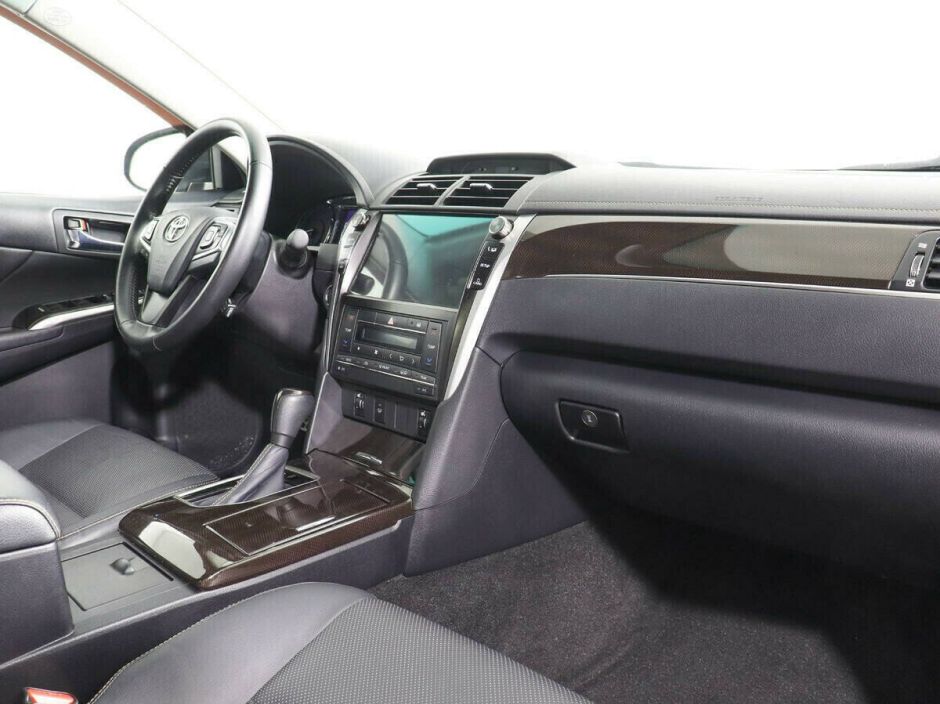 Toyota Camry 2.0 АКПП, 2015, 100 000 км фото 7