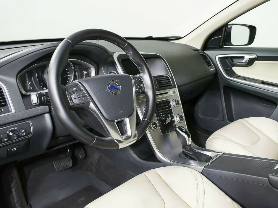 Volvo XC60 2.4 АКПП, 2016, 83 000 км фото 7