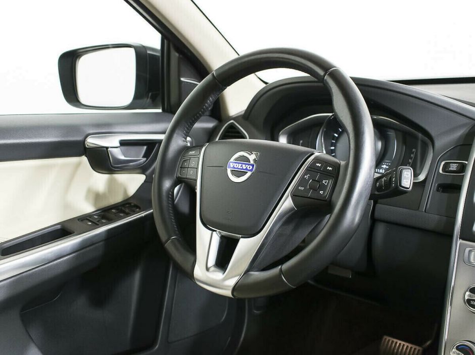 Volvo XC60 2.4 АКПП, 2016, 83 000 км фото 9