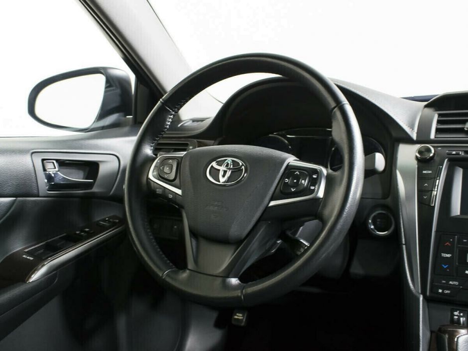 Toyota Camry 2.5 АКПП, 2018, 73 000 км фото 9