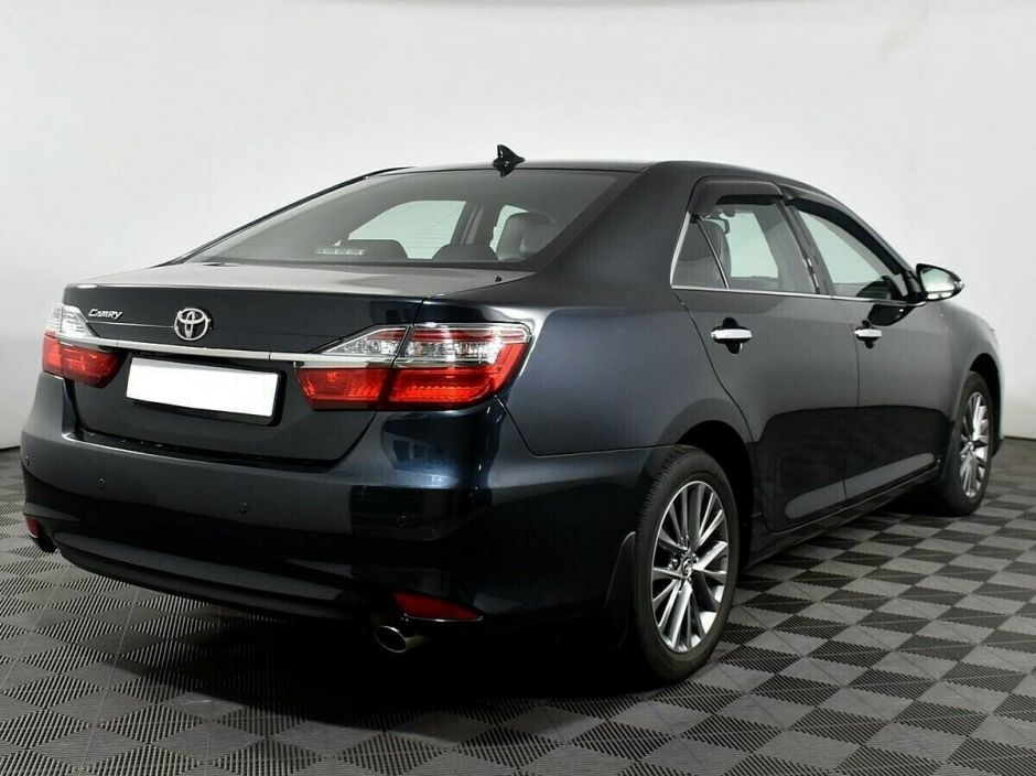 Toyota Camry 2.5 АКПП, 2018, 64 000 км фото 2
