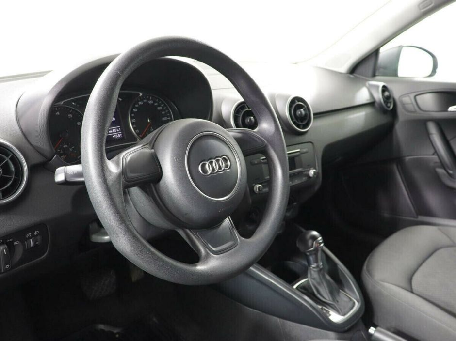 Audi A1 1.4 РКПП, 2016, 93 000 км фото 7