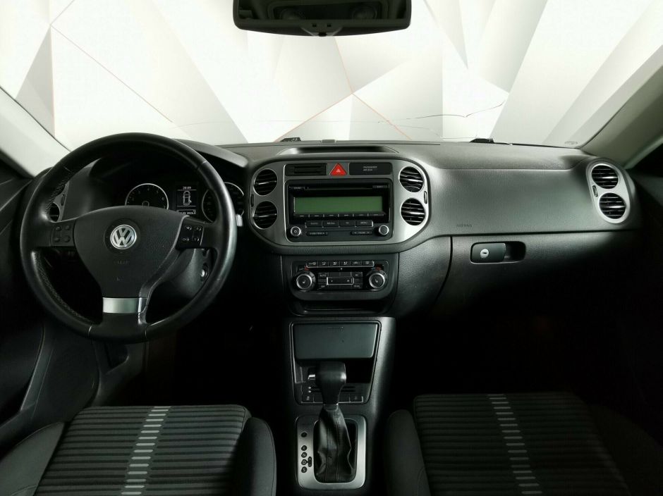Volkswagen Tiguan 2.0 АКПП, 2011, 156 000 км фото 6