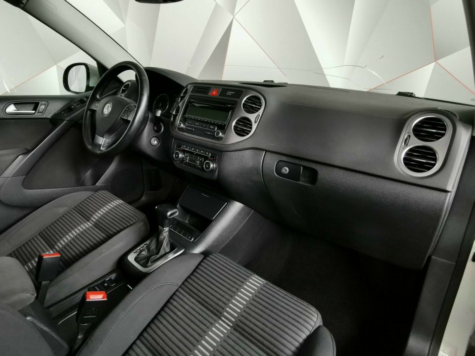Volkswagen Tiguan 2.0 АКПП, 2011, 156 000 км фото 9