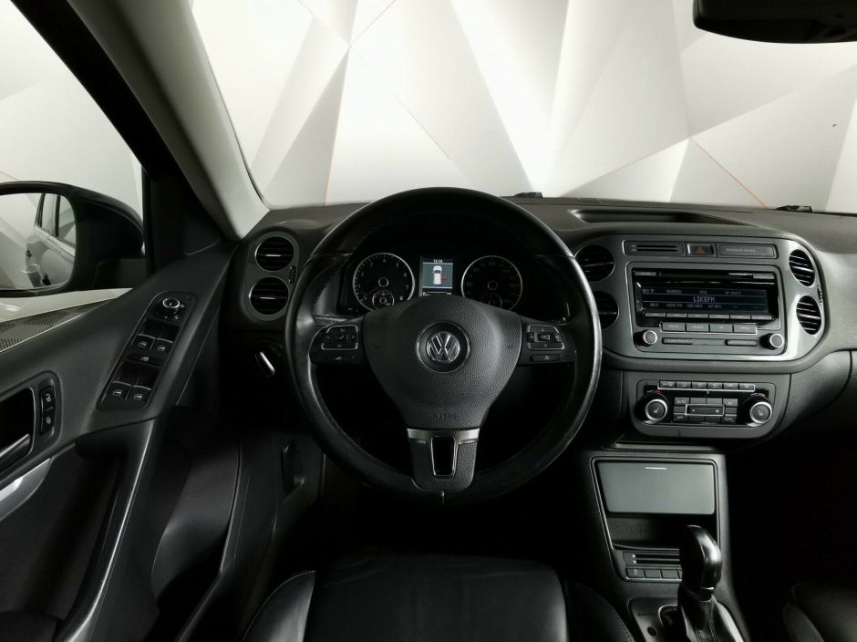 Volkswagen Tiguan 2.0 АКПП, 2012, 133 000 км фото 6