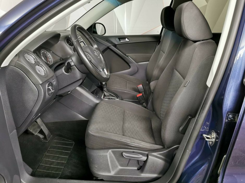 Volkswagen Tiguan 2.0 АКПП, 2013, 133 000 км фото 5