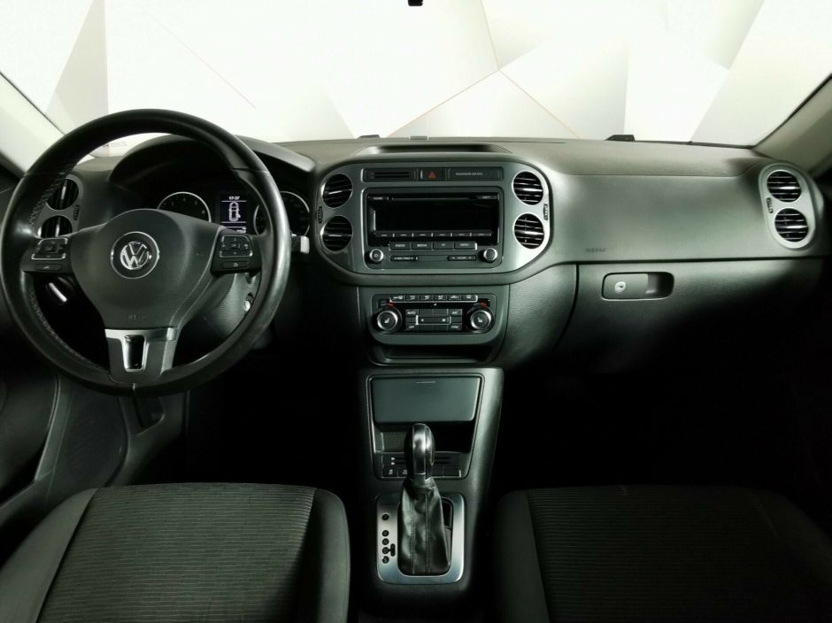Volkswagen Tiguan 2.0 АКПП, 2013, 133 000 км фото 6