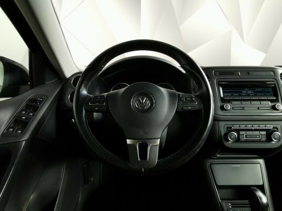 Volkswagen Tiguan 2.0 АКПП, 2013, 133 000 км фото 8
