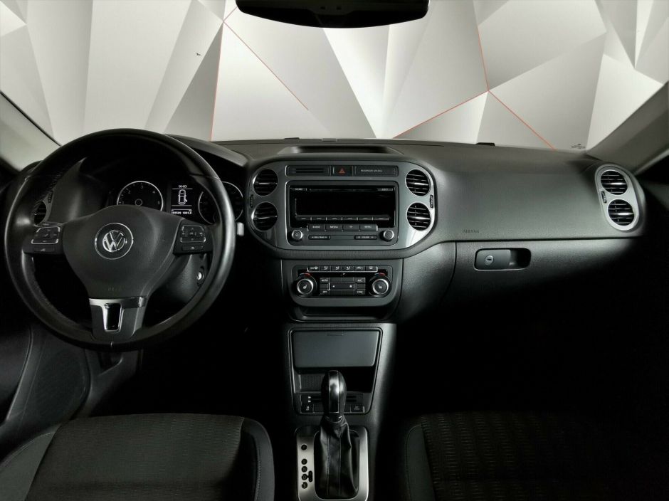Volkswagen Tiguan 2.0 АКПП, 2013, 133 000 км фото 7