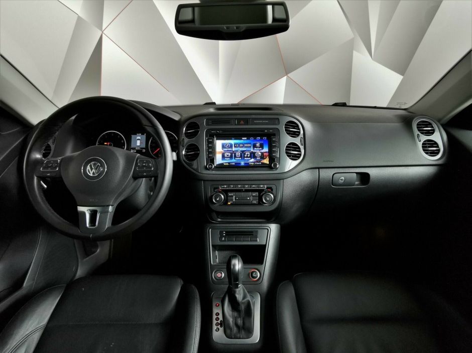 Volkswagen Tiguan 2.0 АКПП, 2015, 102 000 км фото 6