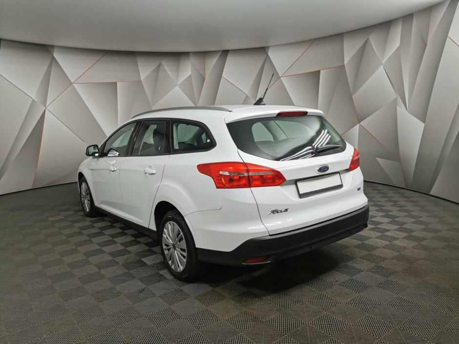 Ford Focus 1.6 АКПП, 2016, 98 000 км фото 3