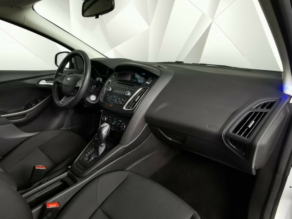Ford Focus 1.6 АКПП, 2016, 98 000 км фото 5