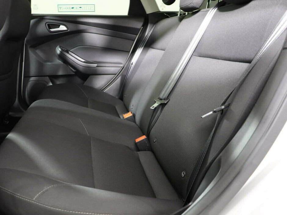 Ford Focus 1.6 РКПП, 2015, 100 000 км фото 10