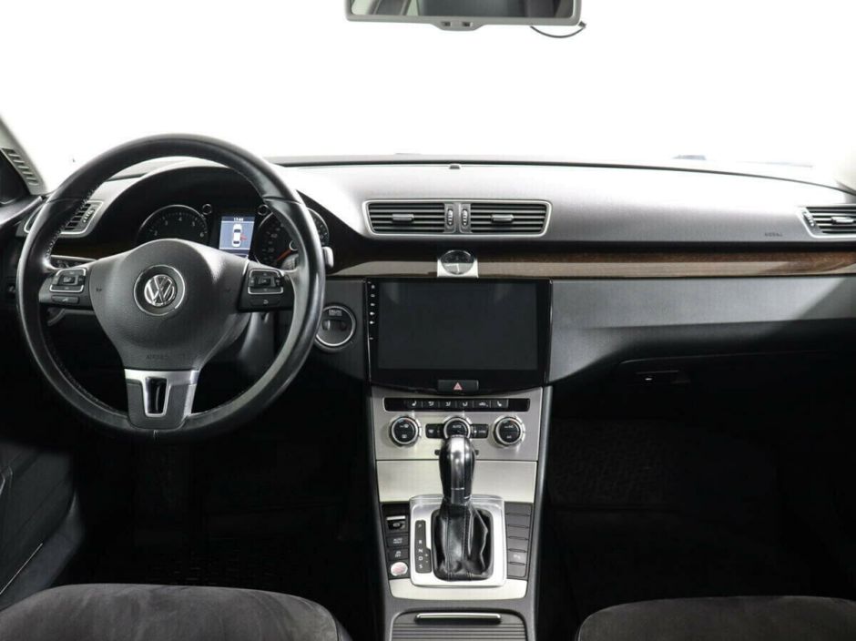 Volkswagen Passat 1.8 РКПП, 2013, 120 000 км фото 5