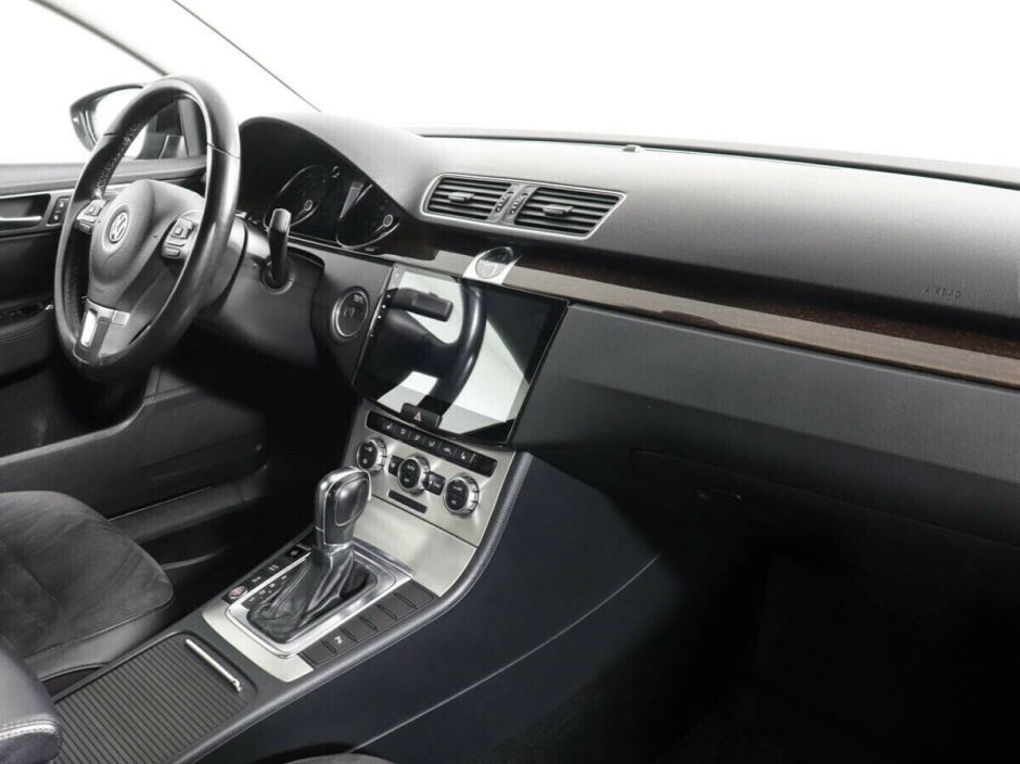 Volkswagen Passat 1.8 РКПП, 2013, 120 000 км фото 8