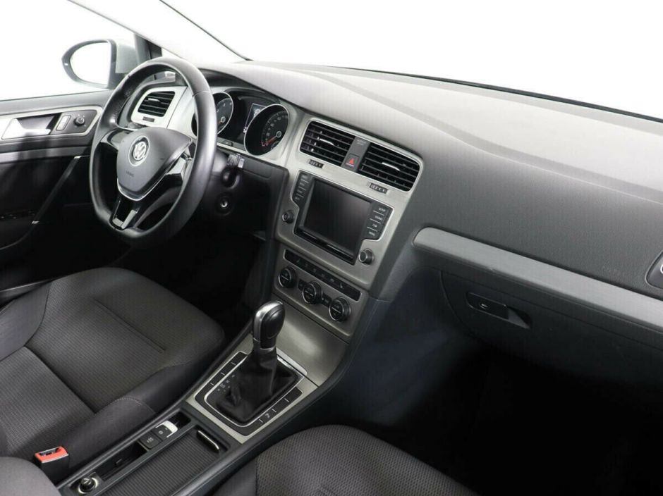 Volkswagen Golf 1.6 АКПП, 2017, 82 000 км фото 9