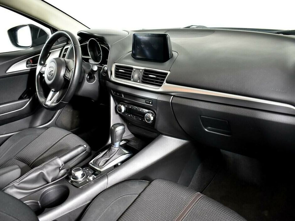 Mazda 3 1.5 АКПП, 2016, 86 000 км фото 5