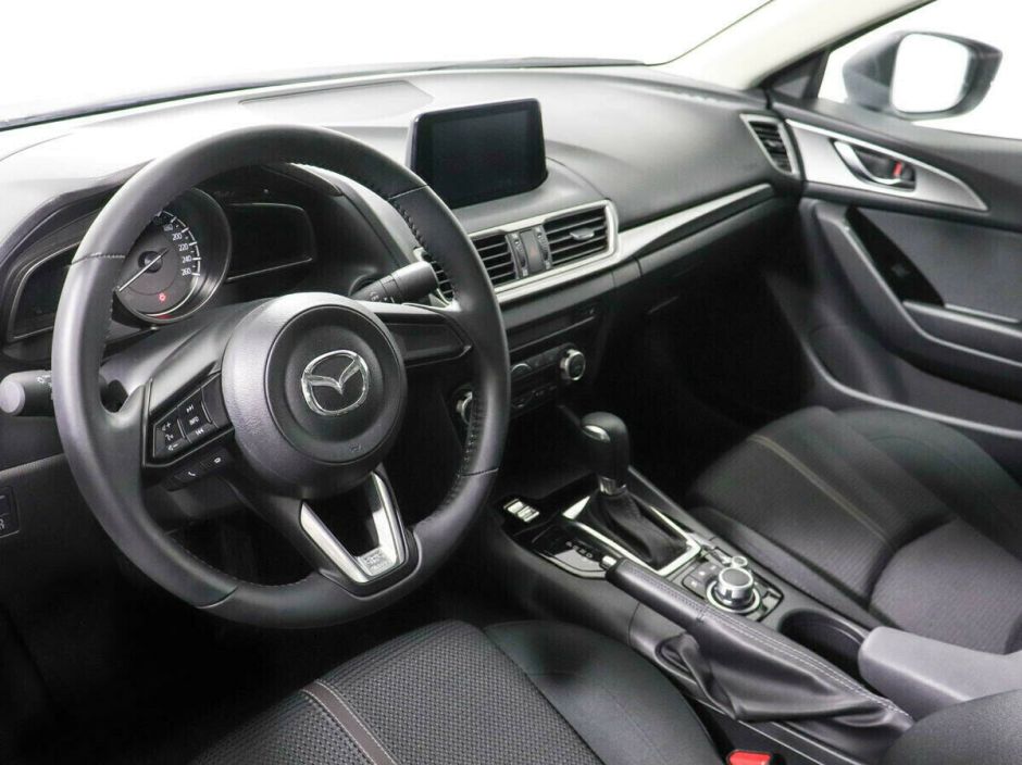 Mazda 3 1.5 АКПП, 2018, 65 000 км фото 9
