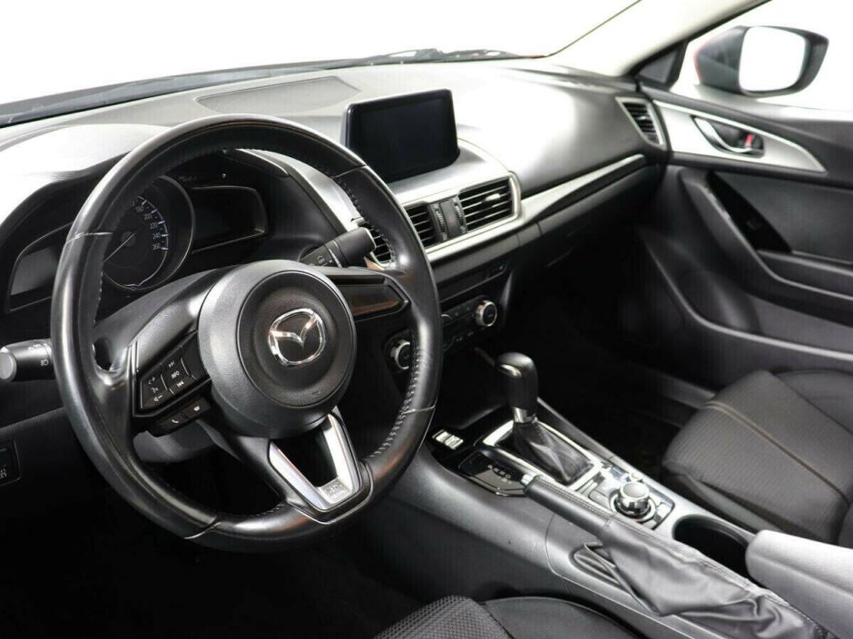 Mazda 3 1.5 АКПП, 2017, 82 000 км фото 8
