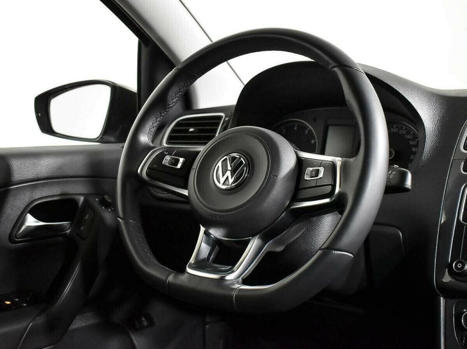 Volkswagen Polo 1.6 АКПП, 2018, 60 000 км фото 5