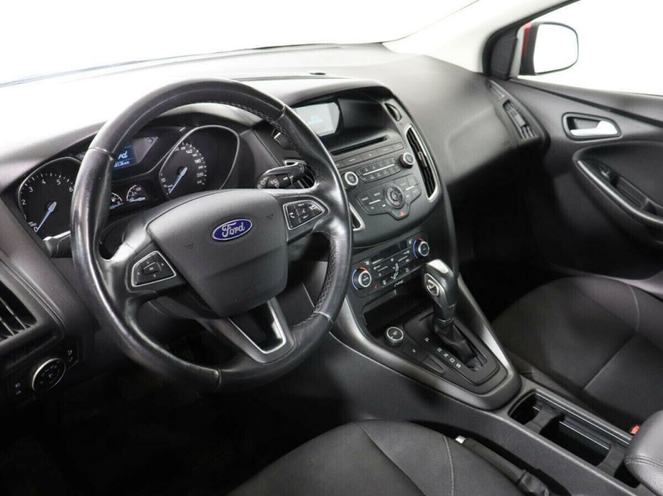 Ford Focus 1.6 РКПП, 2018, 71 000 км фото 6