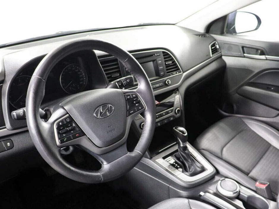 Hyundai Elantra 2.0 АКПП, 2016, 89 000 км фото 5